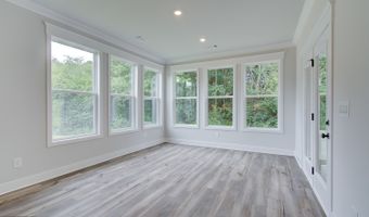 13 Piney Grove Ct, Auburn, GA 30011