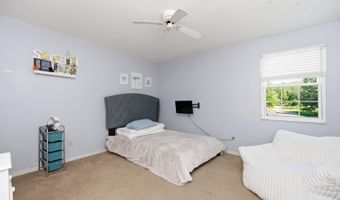 1167 Greens Farm Rd, Cincinnati, OH 45102