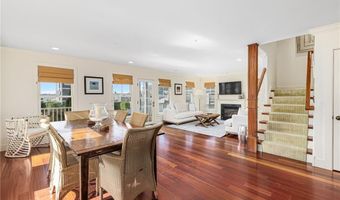 44 Tuckerman Ave, Middletown, RI 02842