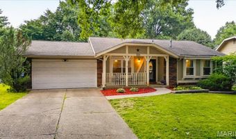 1115 Shadowoak Dr, Ballwin, MO 63021