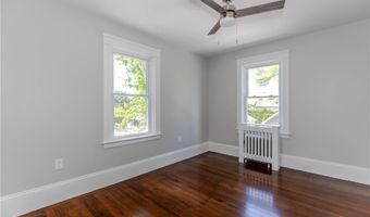41 Wellesley Ave, North Providence, RI 02911