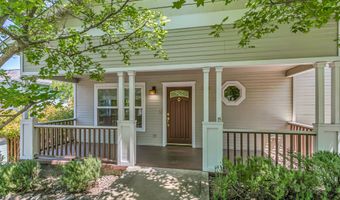 380 Hemlock Ln, Ashland, OR 97520