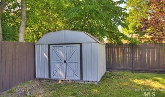 2916 Iowa Ave, Caldwell, ID 83605