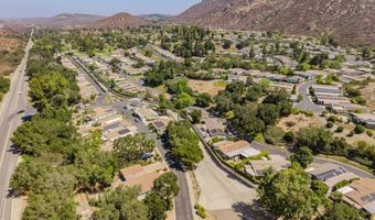 8975 Lawrence Welk Dr 7, Escondido, CA 92026