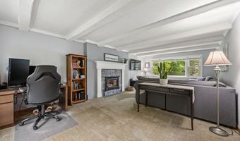 876 S Brooksvale Rd, Cheshire, CT 06410