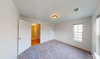 2795 S Knightsbridge Cir, Ann Arbor, MI 48105