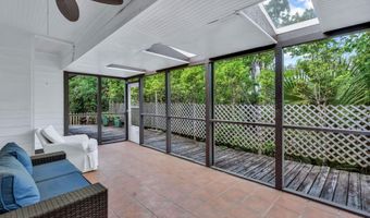1826 TIERRA VERDE Dr, Atlantic Beach, FL 32233