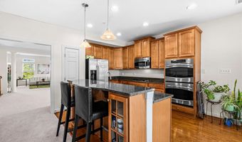 5725 CALLCOTT Way P, Alexandria, VA 22312