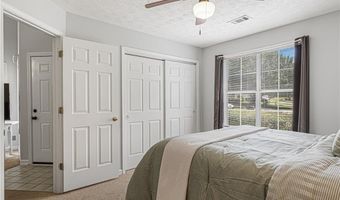 2776 Saint Charles Ln NW, Kennesaw, GA 30144