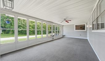 407 Dorwood Dr, Alliance, OH 44601