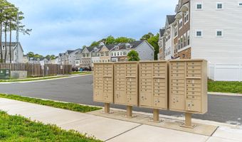 12428 SEA OAKS Ln 4, Berlin, MD 21811