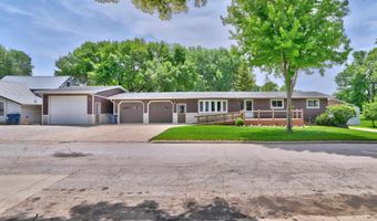 907 A Ave, Armstrong, IA 50514