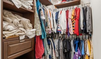 4508 FONTENELLE Cir, Cheyenne, WY 82009