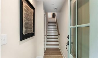 191 Chestnut Cir, Atlanta, GA 30342