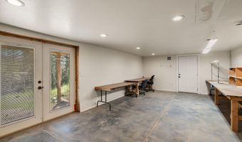 827 Tyler Creek Rd, Ashland, OR 97520