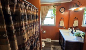 217 Camp Ground Rd, Addison, PA 15424