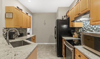 933 Sandringham Dr 933, Alpharetta, GA 30004