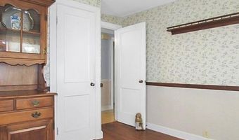21 Hemlock Ave, Cranston, RI 02910