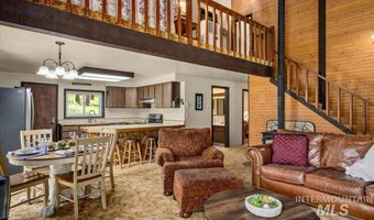 108 Panorama Dr, Cascade, ID 83611