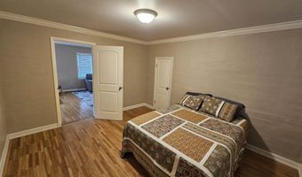 813 W 4th St, Bicknell, IN 47512