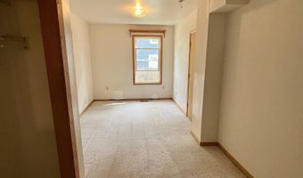 823 Pine Ave, Alma, MI 48801