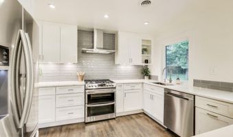 4422 NEPTUNE Dr, Alexandria, VA 22309