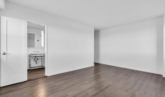 10 Ocean Blvd 4D, Atlantic Highlands, NJ 07716