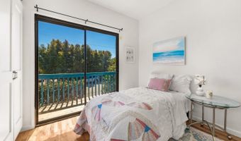 649 Bayview Dr, Aptos, CA 95003