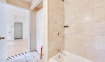 86 W Main St, Bergenfield, NJ 07621