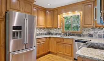 4403 W Riverview Dr, Alma, MI 48801