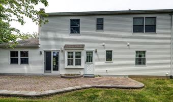 153 12th St, Belford, NJ 07718