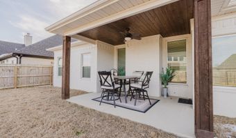 7424 Northwood Dr, Benton, AR 72019
