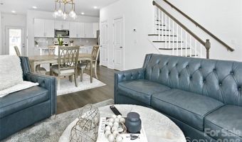 26 Walnut Springs Dr, Asheville, NC 28804
