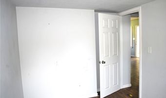 320 Broadway St, Amherst, OH 44001