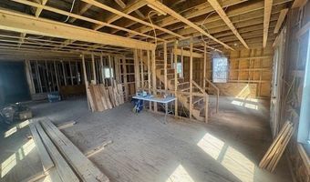 18 New St, Albany, VT 05820