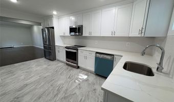 9 Holt St, Amityville, NY 11701