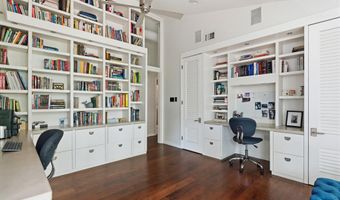 7201 BROXBURN Dr, Bethesda, MD 20817
