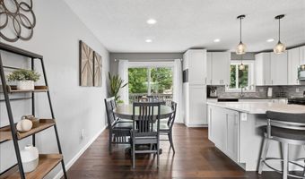 14390 Exley Ln, Apple Valley, MN 55124