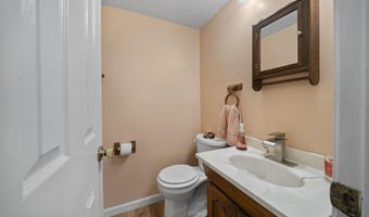 1993 Charmingfare St, Columbus, OH 43228