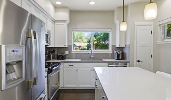 13925 SW MERIDIAN St 202, Beaverton, OR 97005