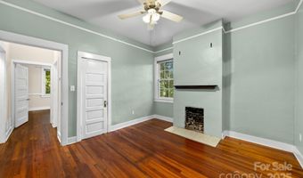 5 Parker Rd, Asheville, NC 28803