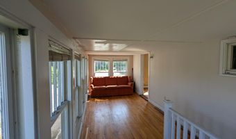 3 Dean St, Bangor, ME 04401