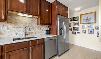 77 S Evergreen Ave 403, Arlington Heights, IL 60005