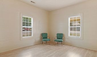 245 Atlanta St, Barnesville, GA 30204