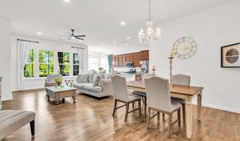 3 Raccoon Ln, Barnegat, NJ 08005