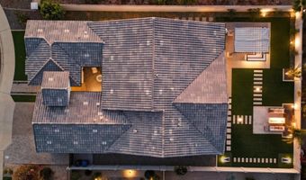 2080 E AQUARIUS Pl, Chandler, AZ 85249
