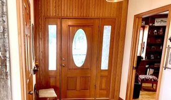 24352 St. Hwy Ee, Aurora, MO 65605