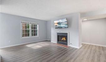 104 Glenleaf Dr, Peachtree Corners, GA 30092