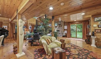 236 Surriner Rd, Becket, MA 01223