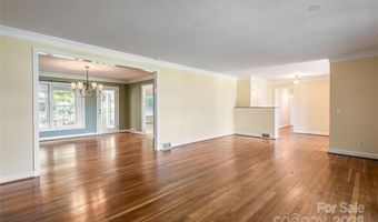 54 Fairway Rd, Asheville, NC 28804